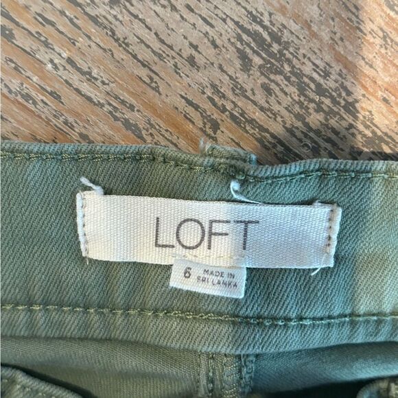 Loft Utility Pant Sage/Celadon Color with frayed hem. Size 6 - Picture 4 of 4